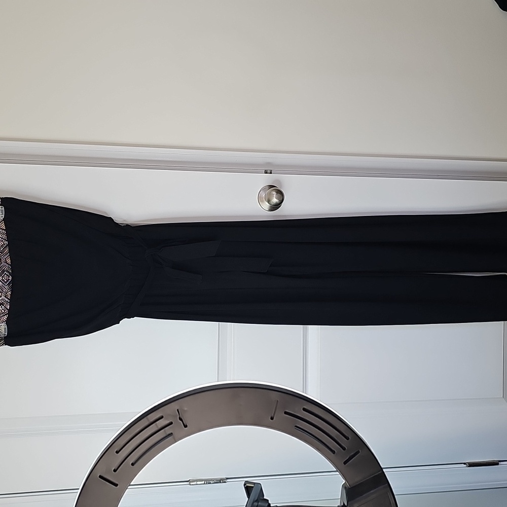 WHITE‎ HOUSE | BLACK MARKET | WOMEN BLACK STRAPLESS EMBELLISHED JUMPSUIT SIZE 2
